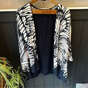 Chico’s Reversible Butterfly to Solid Kimono‎ with Embroidery Detail Size S/M